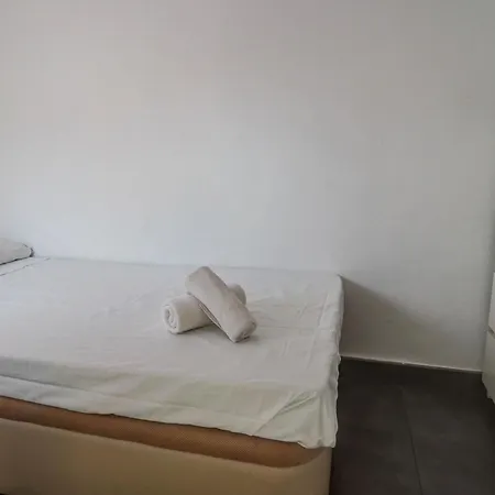 Harbour Terraces By Hello Homes *